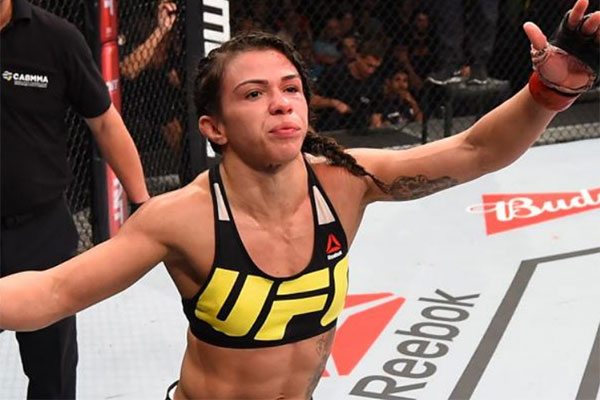 Claudia Gadelha